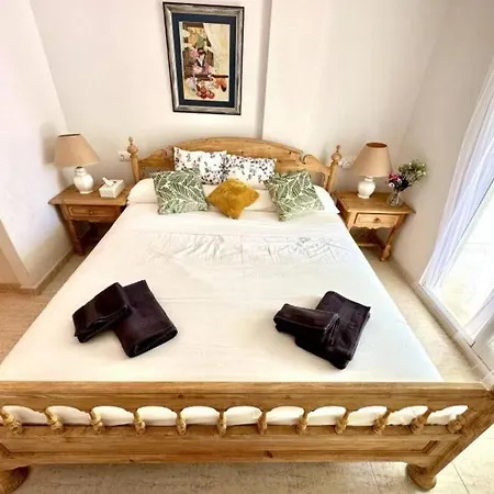 Three Bedroom Apartment, Prime Location Lejlighed *